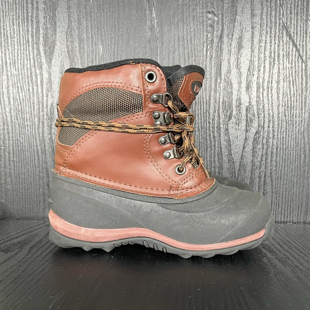 Ranger Thermolite Boots size 4Y